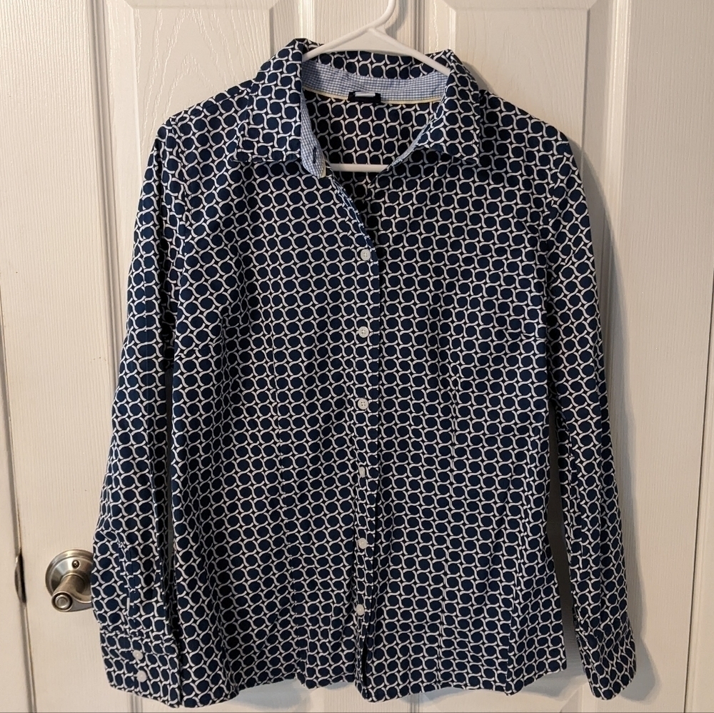 Basic Editions Blue and White‎ Patterned Long Sleeve Button Up Top Size Medium
